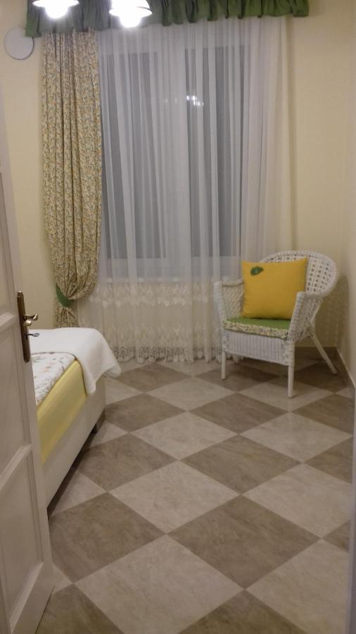Aranyoshaz-vendeghaz Apartmán *