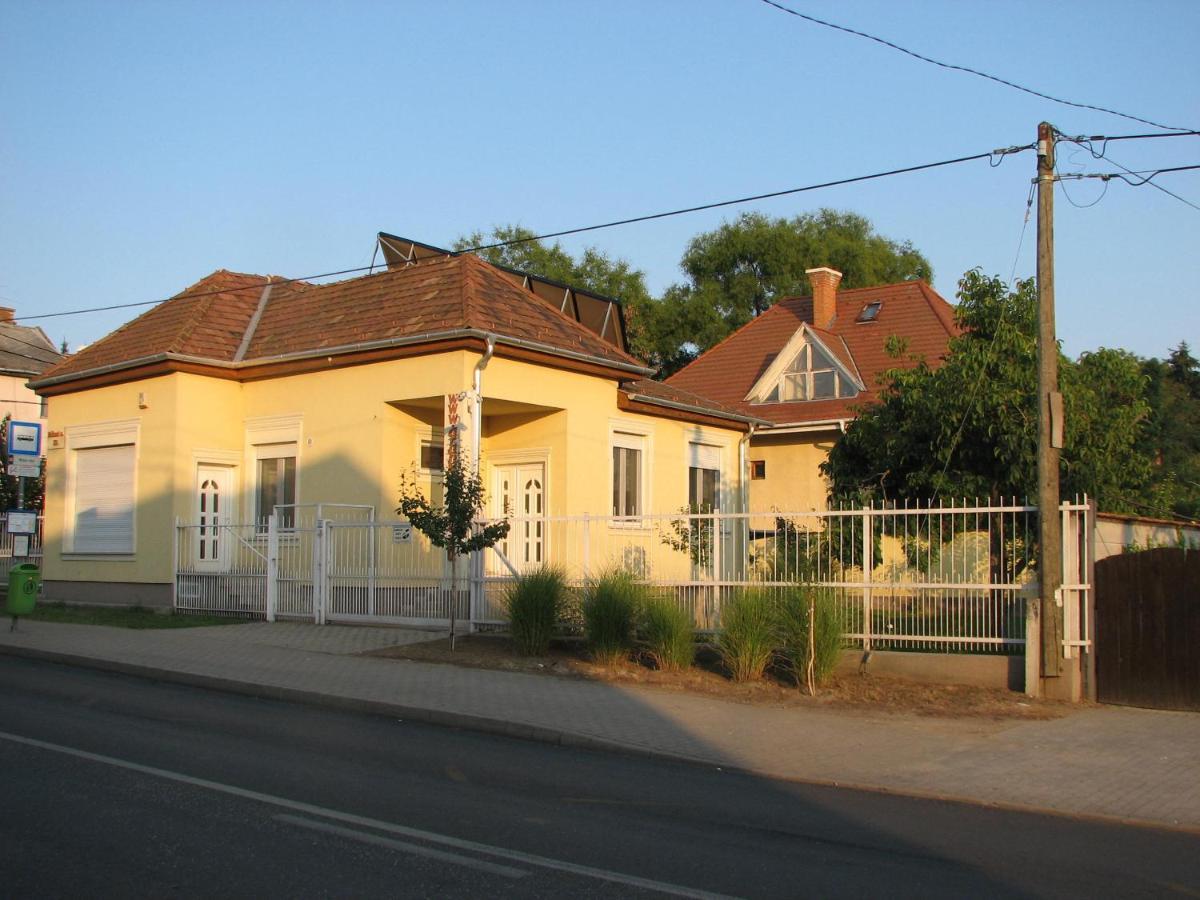 Aranyoshaz-vendeghaz Apartmán *